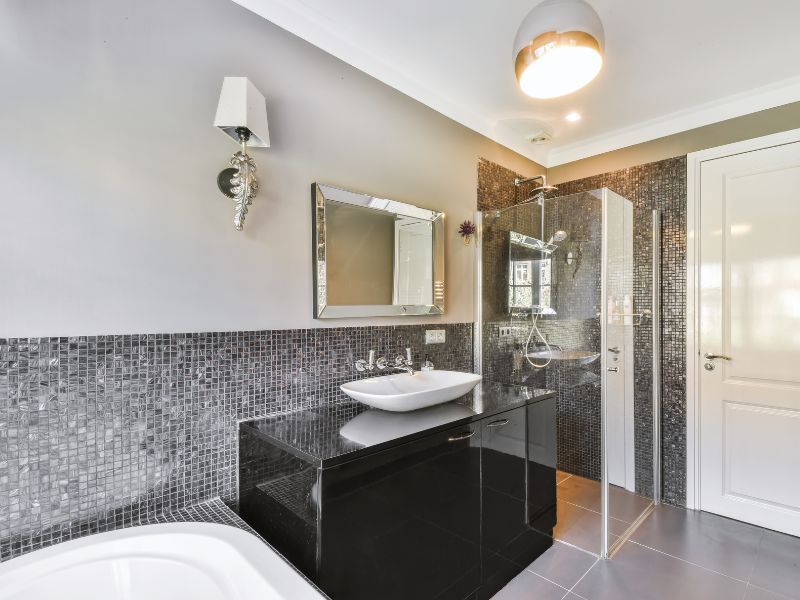 modern mosaic bathroom tiler in Bendigo